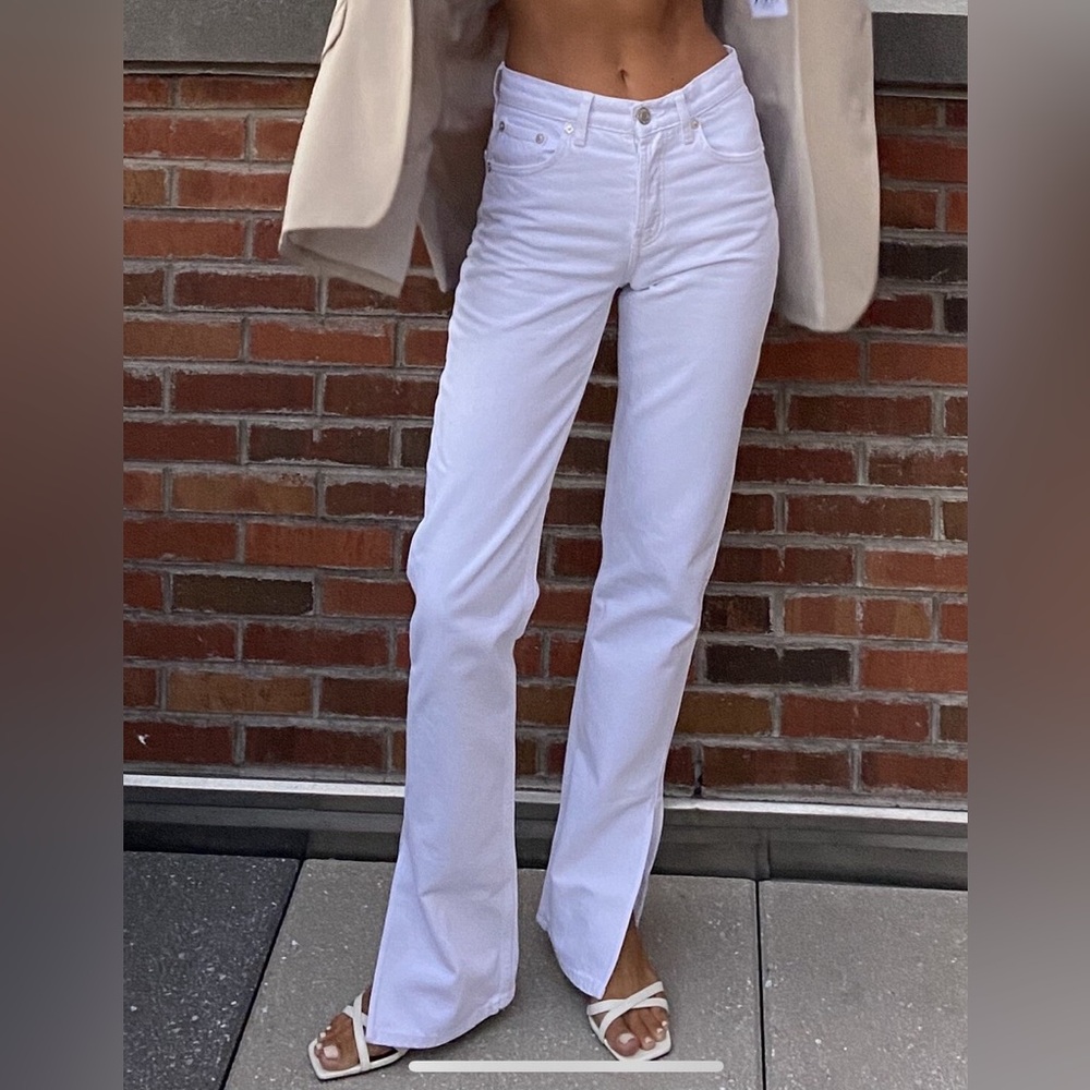 NWT Zara Super High Rise Slim Flare White Jeans